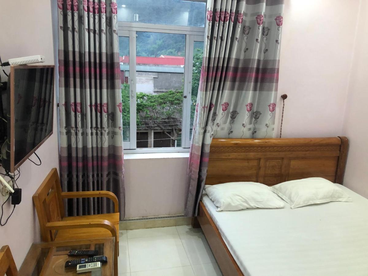 Phuong Linh Hotel Bao Lac Экстерьер фото